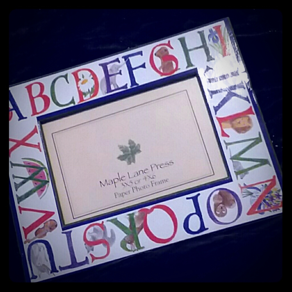 BRAND NEW! Alphabet Paper Photo Frame